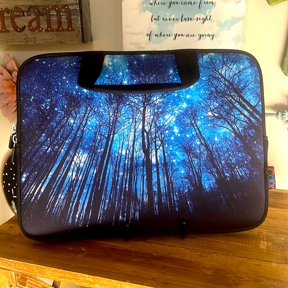 iColor Winter Sky and Trees Laptop Bag